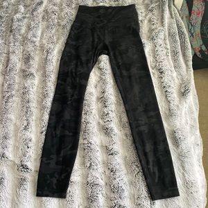 Lululemon Wunder Train High-Rise Tight 25"